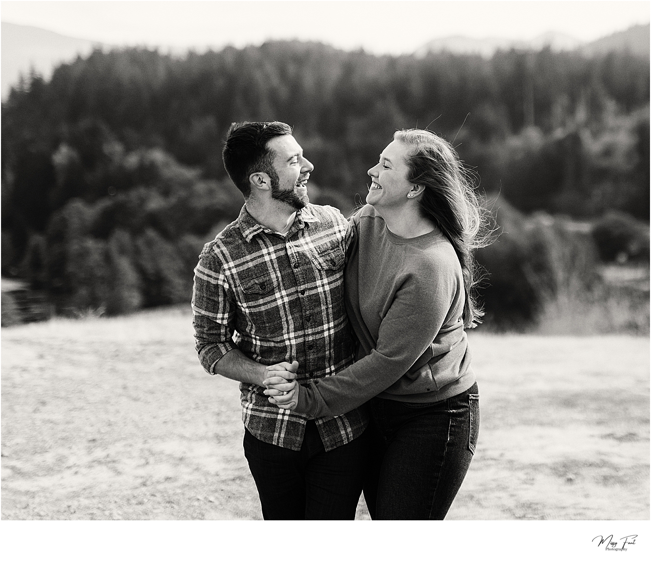 Columbia Gorge Engagement: Gabby and Nathan’s Session at Government Cove